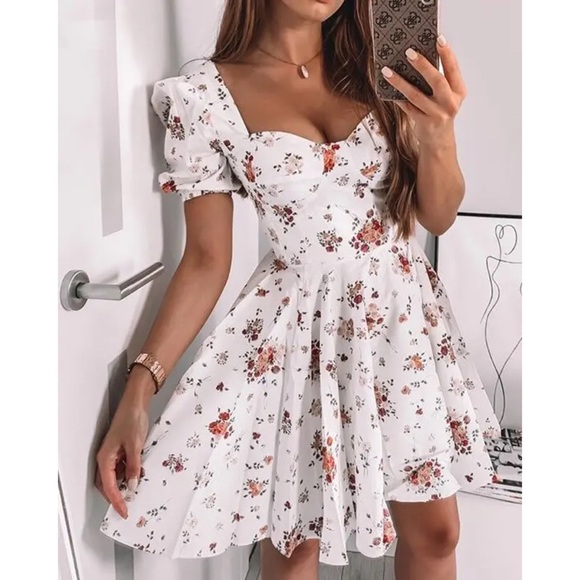 White Bohemian Floral Print Backless Mini Dress - Picture 3 of 7